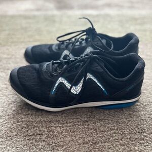 MBT Speed 2 Men’s Sneakers Size 12.5